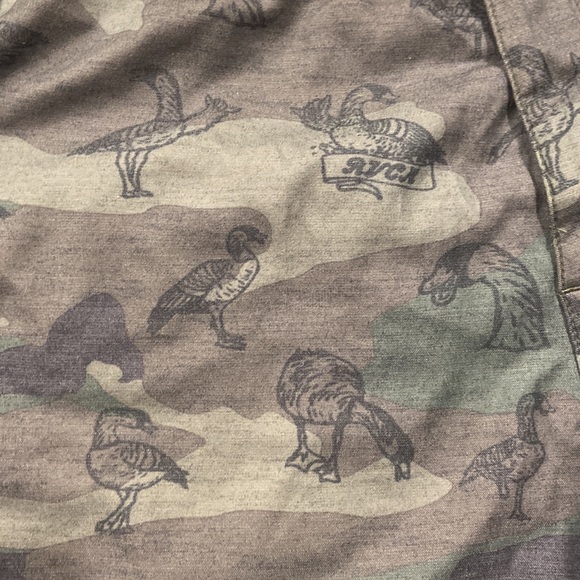 Camo RVCA shorts with duck print on them - Picture 4 of 5